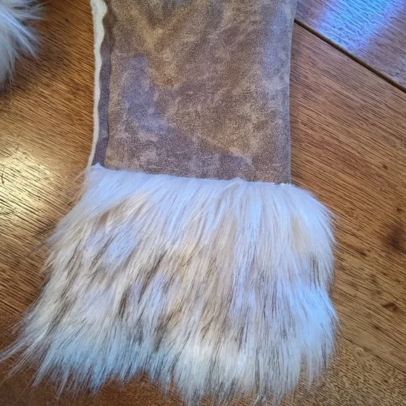 Hot & Delicious Faux Fur Jacket in Cream and Tan - Picture 2 of 12